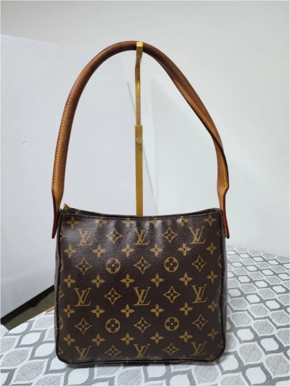 Authentic LOUIS VUITTON Monogram Canvas Looping MM Shoulder Bag Brown